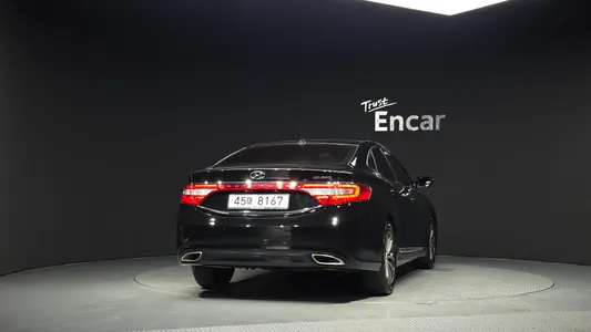 Hyundai Grandeur HG HG240 2012 4