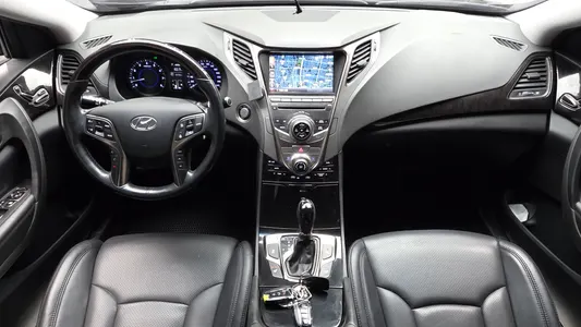 Hyundai Grandeur HG HG240 2012 7