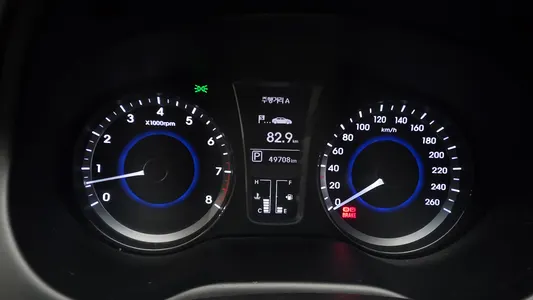 Hyundai Grandeur HG HG240 2012 8