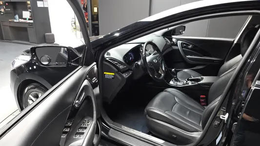 Hyundai Grandeur HG HG240 2012 10