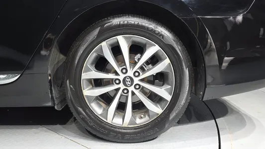Hyundai Grandeur HG HG240 2012 21
