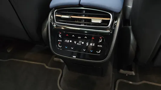 Mercedes-Benz EQS SUV X296 EQS580 4MATIC 2023 32