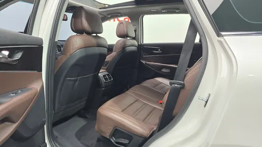 Kia Sorento 2.0 2WD 2016 11