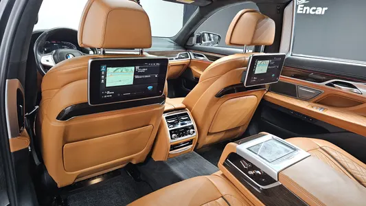 BMW 7 Series (G11) 745Le i 2020 14
