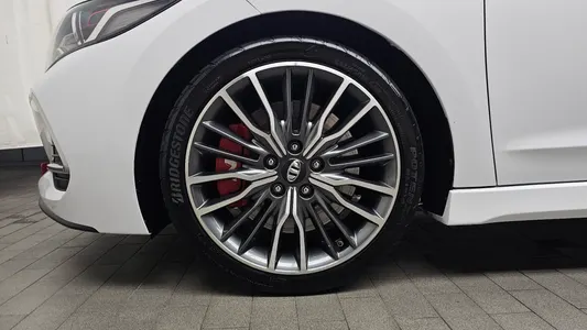 Hyundai AD 1.6 2016 5