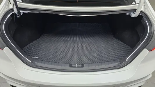 Hyundai AD 1.6 2016 16