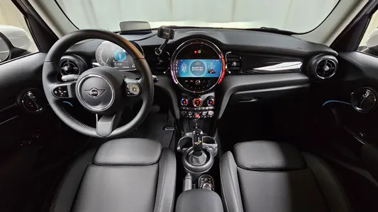 MINI 쿠퍼 5 2023 7