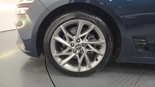 Genesis G70 2.0T 2WD 2021 5