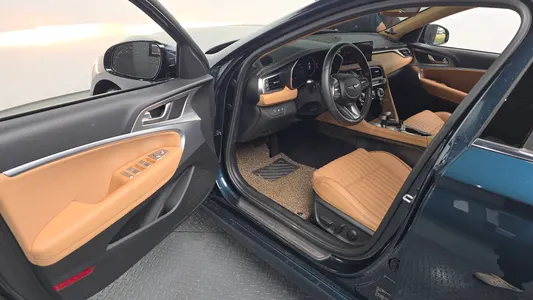 Genesis G70 2.0T 2WD 2021 10