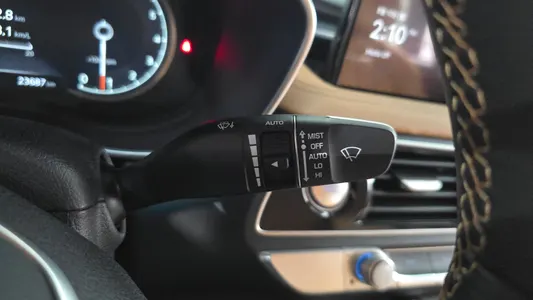 Genesis G70 2.0T 2WD 2021 29