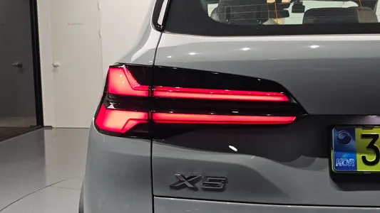 BMW X5 (G05) xDrive 40i M 2026 23
