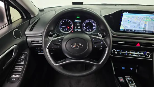 Hyundai (DN8) 2.0 LPG() 2022 15