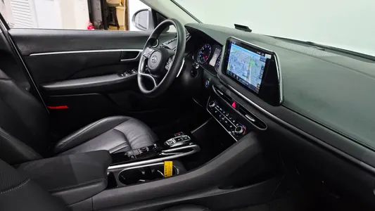 Hyundai (DN8) 2.0 LPG() 2022 28
