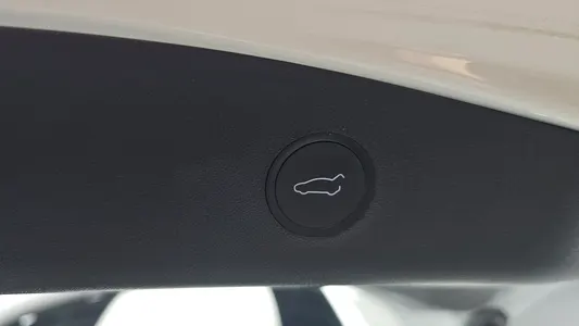 Tesla 3 AWD 2021 33