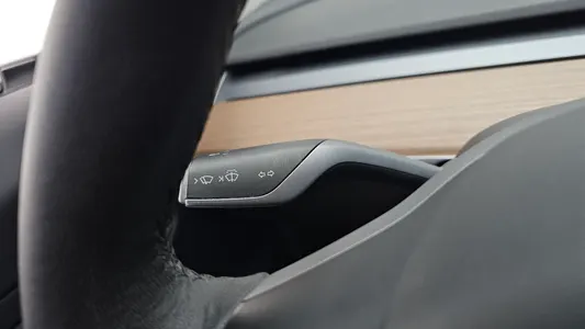 Tesla 3 AWD 2021 28