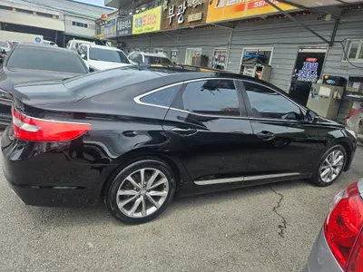 Hyundai Grandeur HG HG240 2014 4