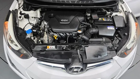 Hyundai 아반떼 1.6 GDi 2014 6