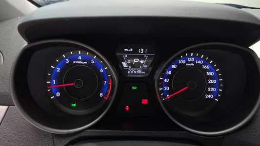 Hyundai 아반떼 1.6 GDi 2014 8