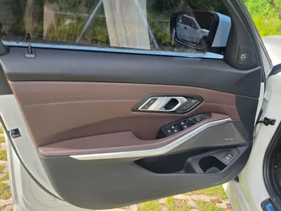 BMW 3 Series (G20) 330i 2019 9