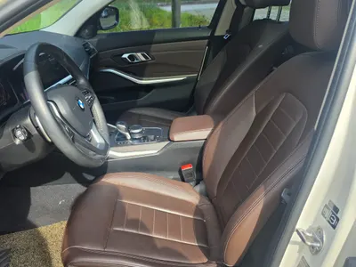 BMW 3 Series (G20) 330i 2019 11