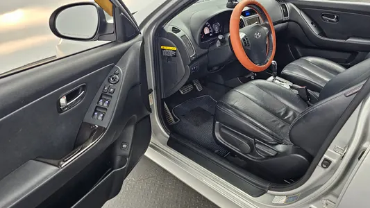 Hyundai 아반떼 하이브리드 HDeIII 2009 10