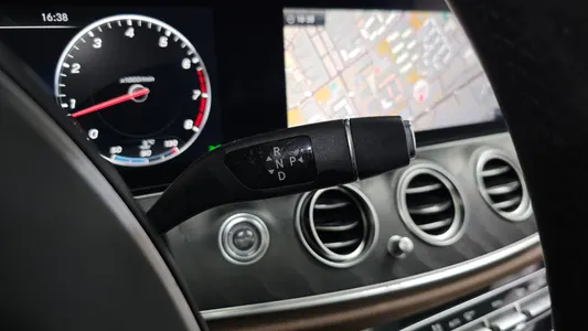 Mercedes-Benz E-Class W213 E300 2017 9