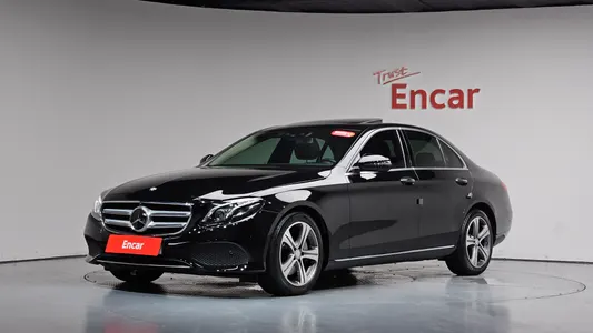 Mercedes-Benz E-Class W213 E300 2017