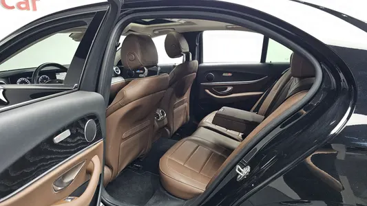 Mercedes-Benz E-Class W213 E300 2017 12