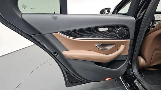 Mercedes-Benz E-Class W213 E300 2017 26