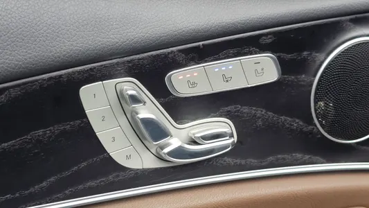 Mercedes-Benz E-Class W213 E300 2017 29