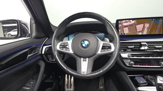 BMW 5 Series (G30) 530i xDrive M 2022 12