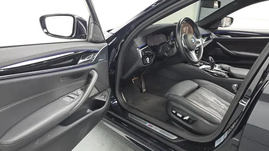 BMW 5 Series (G30) 530i xDrive M 2022 10
