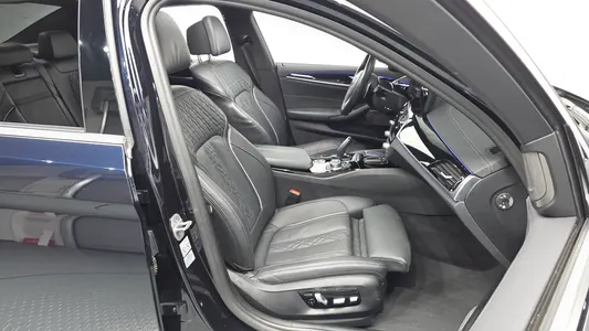 BMW 5 Series (G30) 530i xDrive M 2022 26