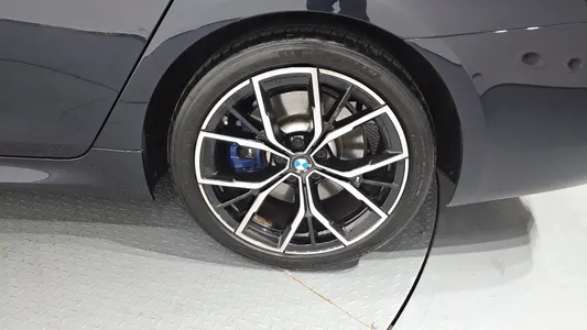 BMW 5 Series (G30) 530i xDrive M 2022 21