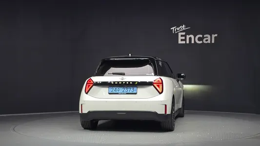 MINI 4 SE 2024 4