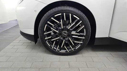 MINI 4 SE 2024 5