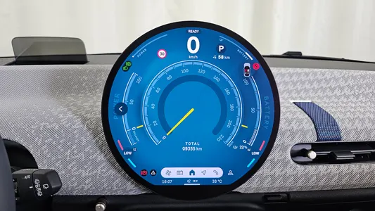 MINI 4 SE 2024 8