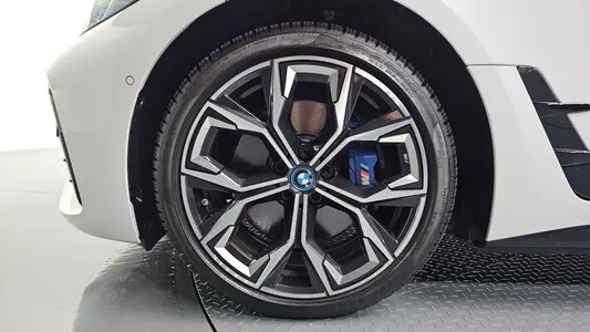 BMW i4 eDrive40 M 2022 4