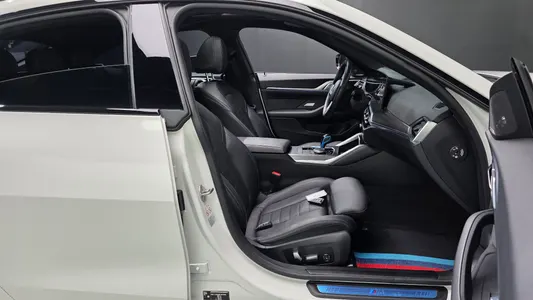 BMW i4 eDrive40 M 2022 26