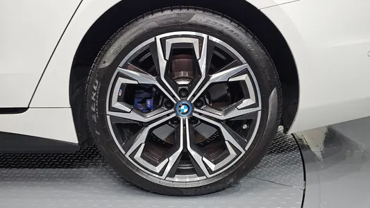BMW i4 eDrive40 M 2022 21