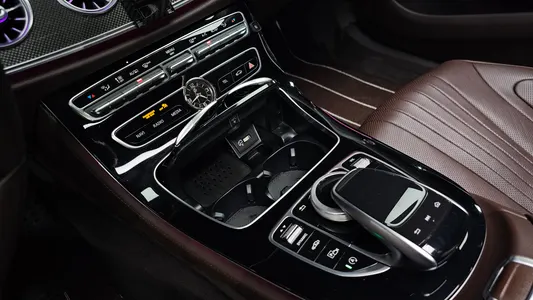 Mercedes-Benz CLS-Class C257 CLS400d 4MATIC AMG Line 2018 17