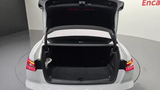 Audi A6 (C8) 45 TFSI 2022 34