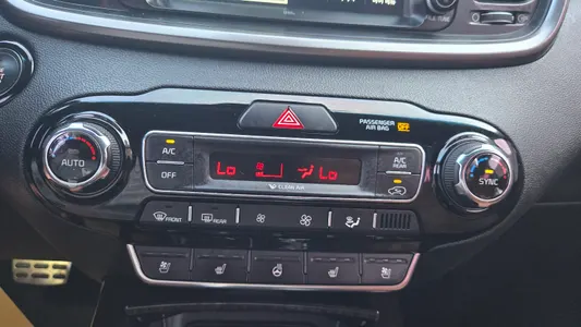 Kia 쏘렌토 2.2 2WD 2017 18
