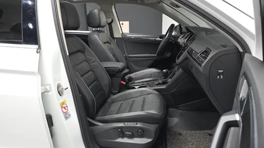 Volkswagen 2 2.0 TDI 2018 11