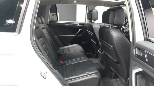 Volkswagen 2 2.0 TDI 2018 12