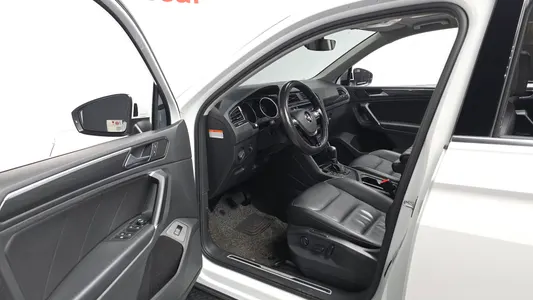 Volkswagen 2 2.0 TDI 2018 10