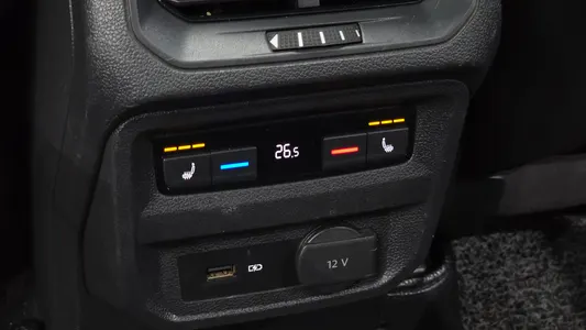 Volkswagen 2 2.0 TDI 2018 28