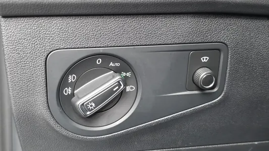 Volkswagen 2 2.0 TDI 2018 29