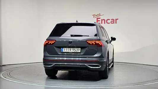 Volkswagen 2 2.0 TDI 2022 4