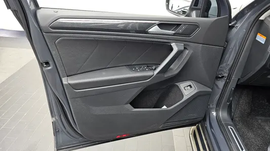 Volkswagen 2 2.0 TDI 2022 24
